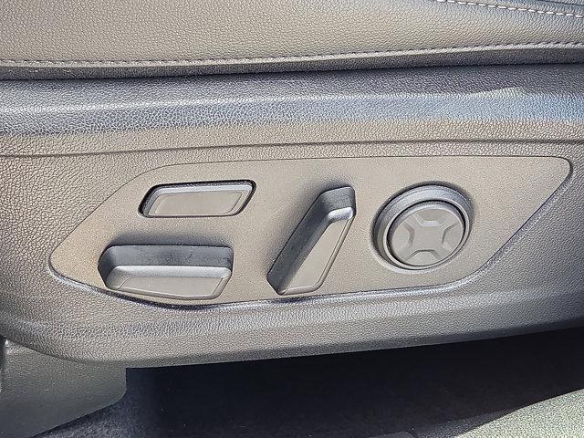 used 2023 Kia Sorento car, priced at $36,998
