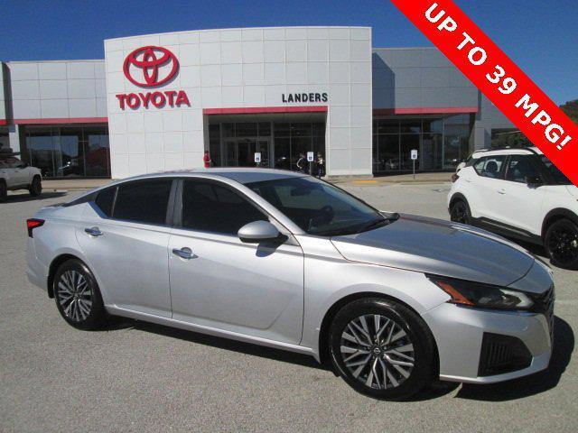 used 2023 Nissan Altima car, priced at $22,544
