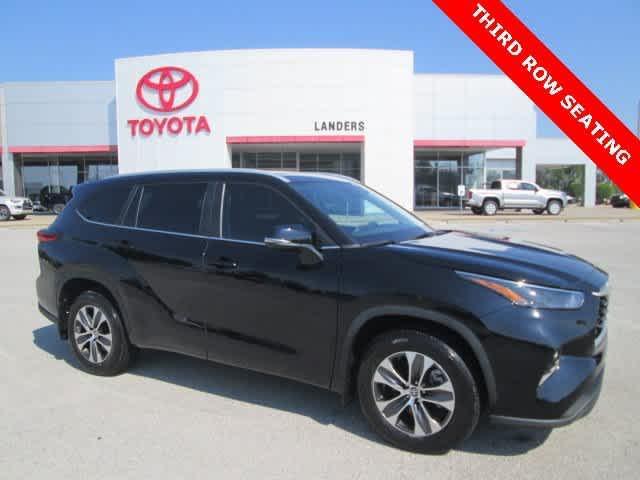 used 2023 Toyota Highlander car, priced at $42,197