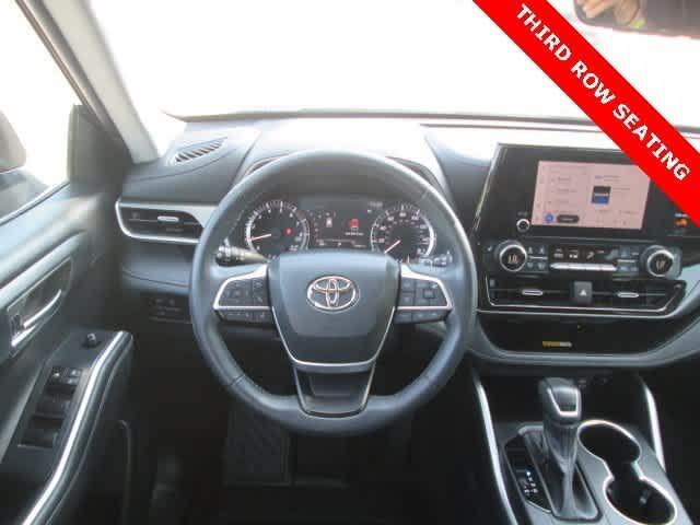 used 2023 Toyota Highlander car, priced at $42,197