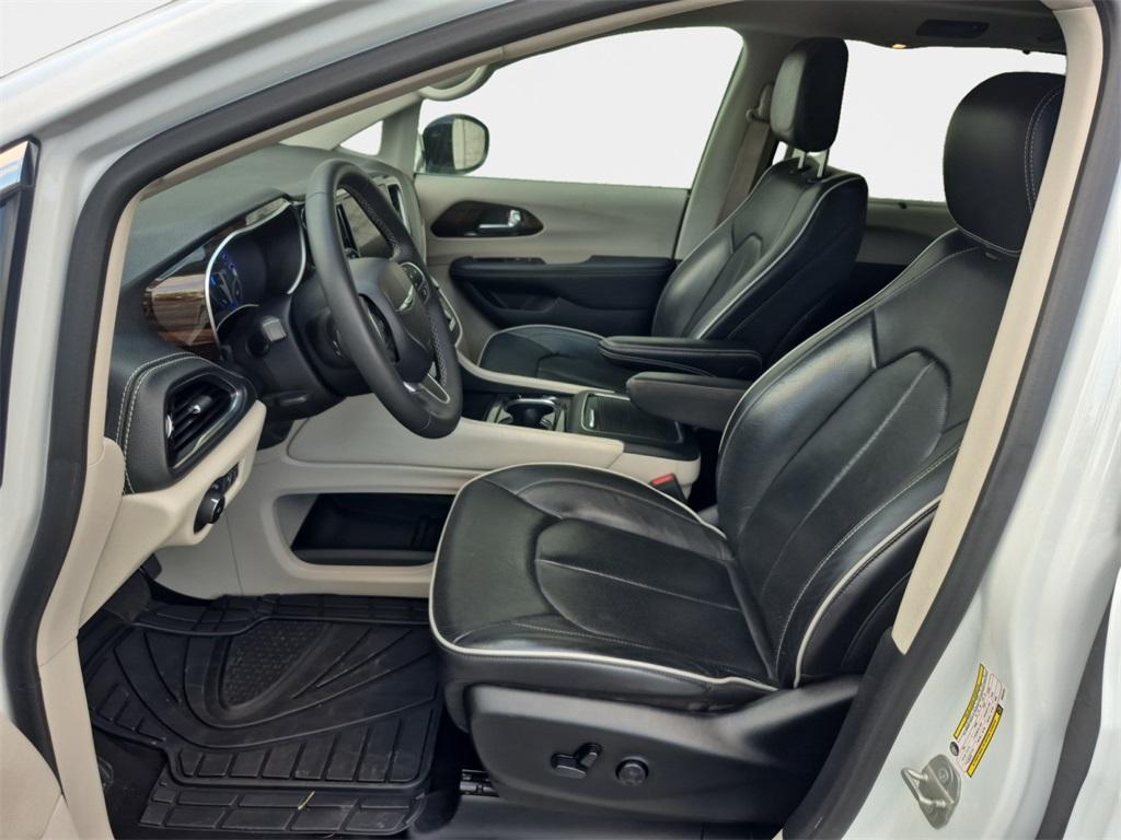 used 2023 Chrysler Pacifica car, priced at $22,530