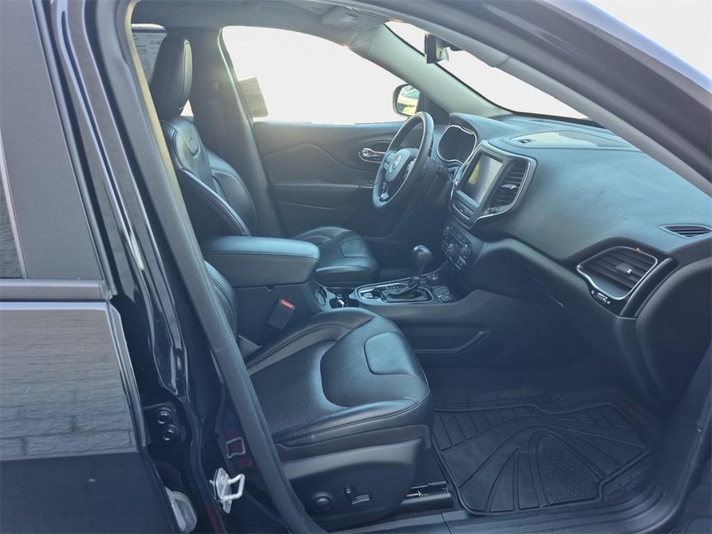 used 2023 Jeep Cherokee car, priced at $22,991