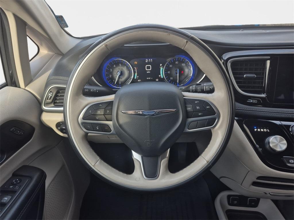 used 2020 Chrysler Pacifica car, priced at $21,801