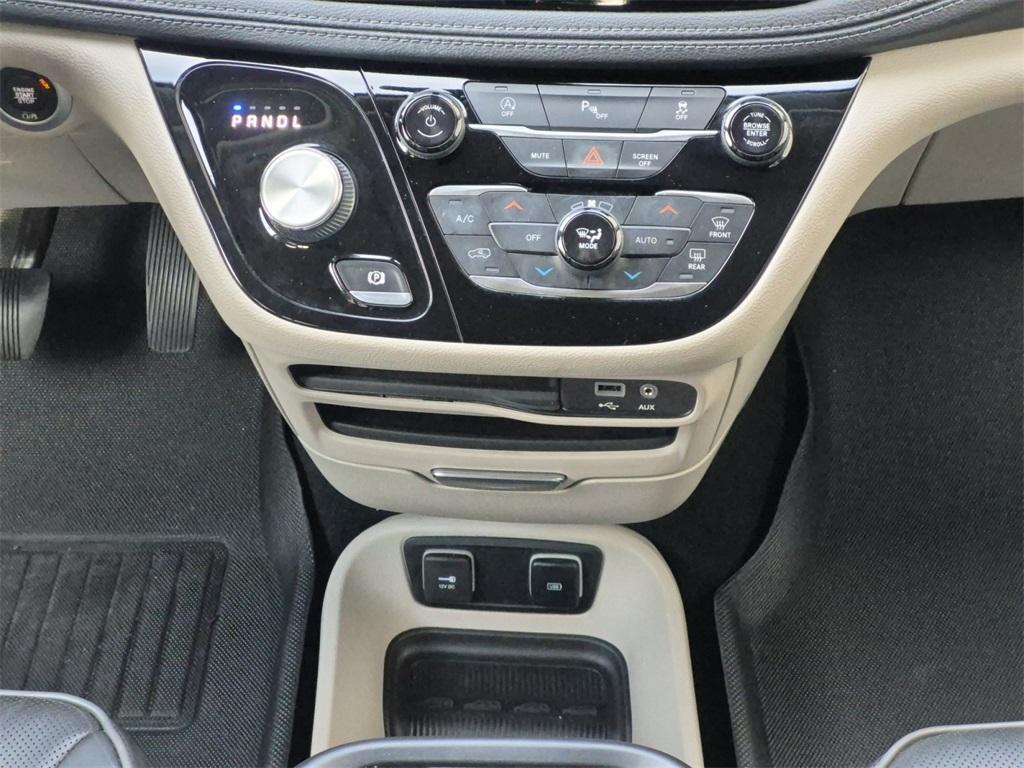 used 2020 Chrysler Pacifica car, priced at $21,801