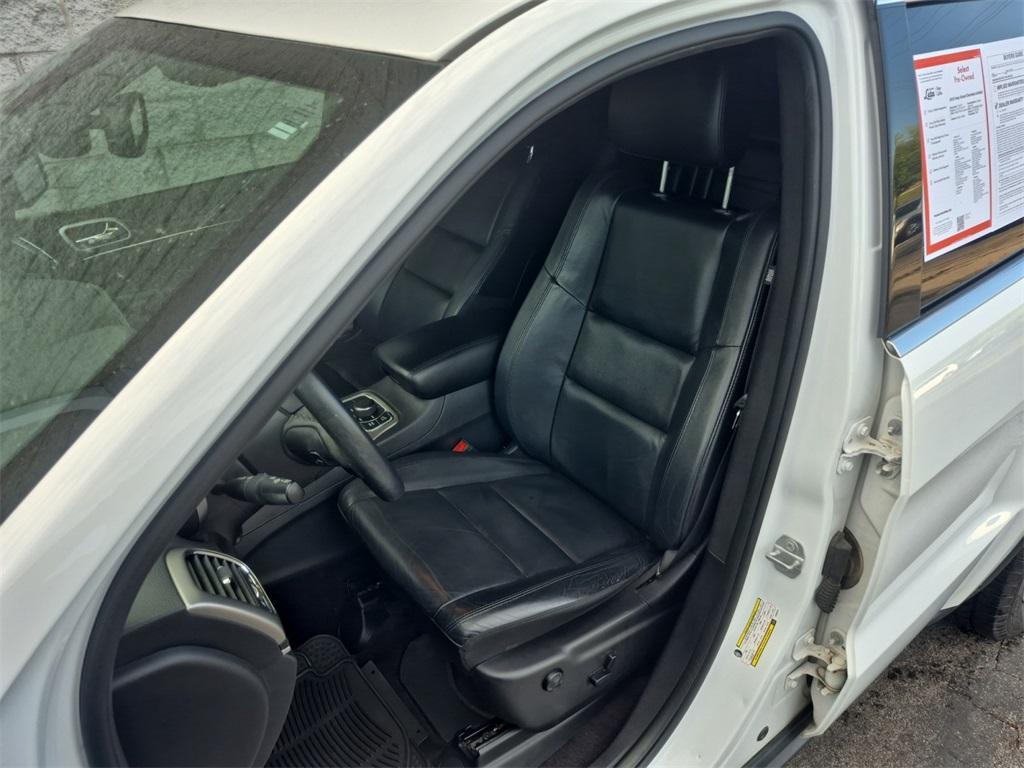 used 2019 Jeep Grand Cherokee car, priced at $19,193