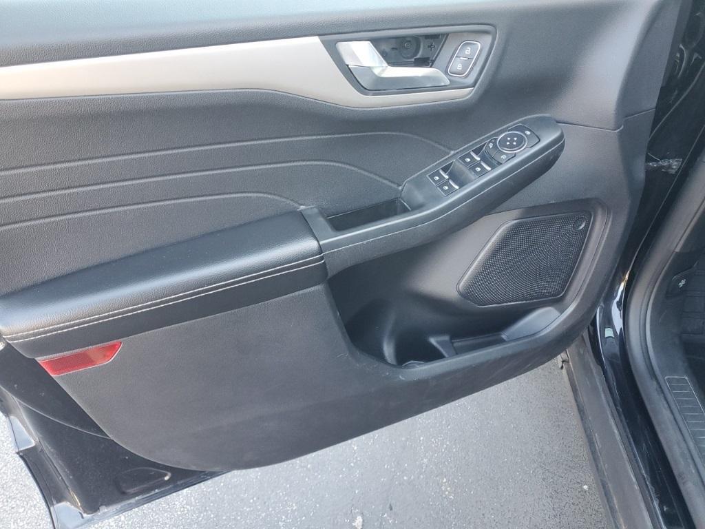 used 2022 Ford Escape car, priced at $22,998