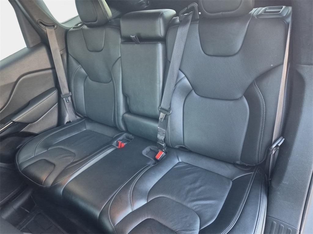 used 2023 Jeep Cherokee car, priced at $21,374