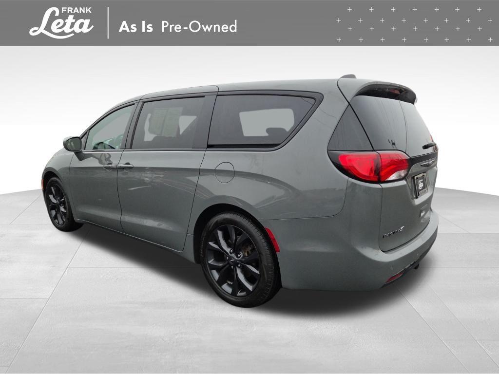 used 2020 Chrysler Pacifica car, priced at $16,500