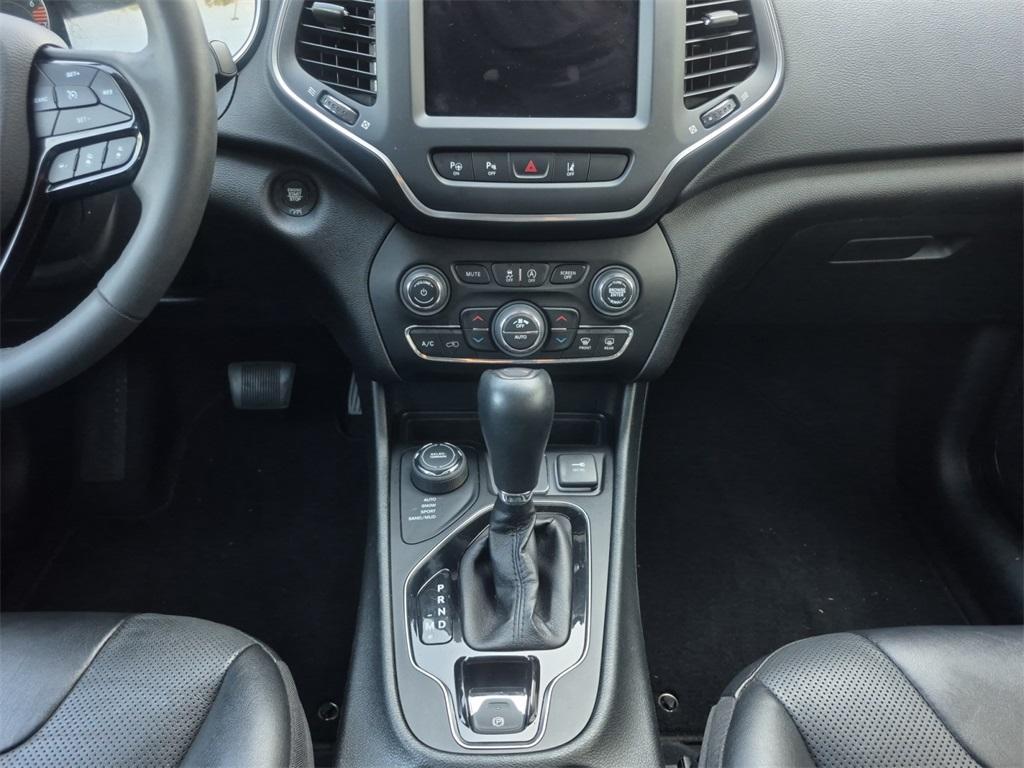 used 2023 Jeep Cherokee car, priced at $21,991