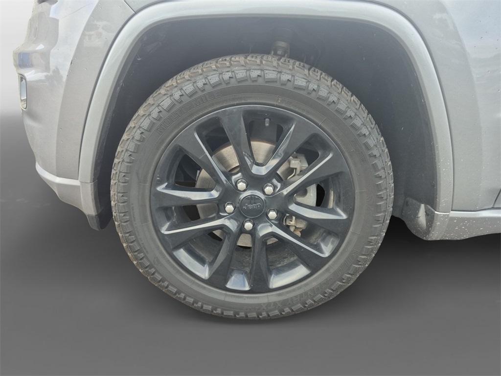 used 2018 Jeep Grand Cherokee car, priced at $15,974