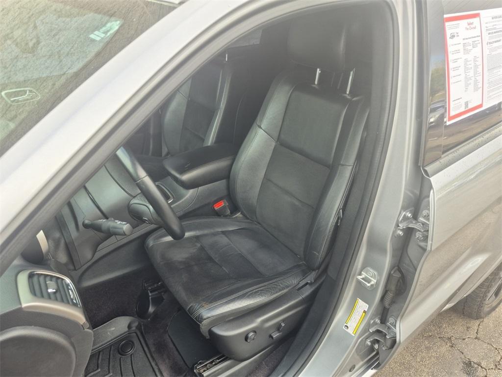 used 2018 Jeep Grand Cherokee car, priced at $15,974
