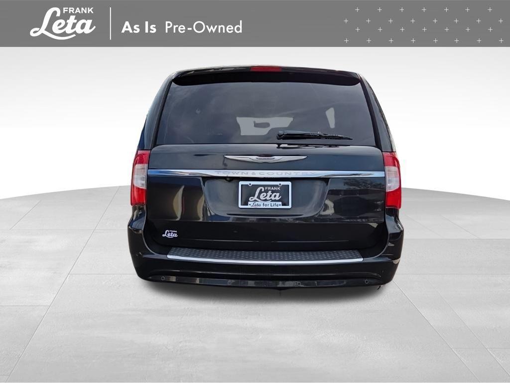 used 2014 Chrysler Town & Country car, priced at $7,900