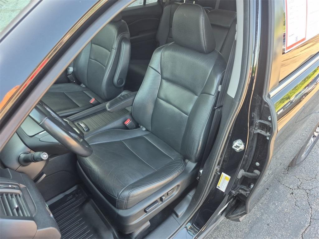 used 2018 Honda Pilot car, priced at $13,995