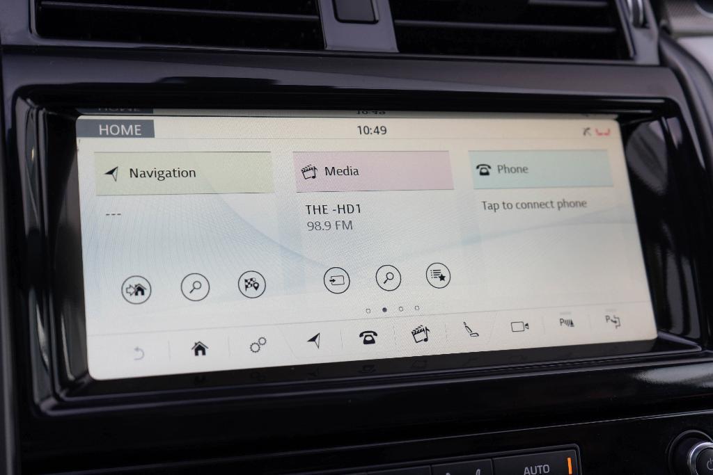 used 2018 Land Rover Discovery car, priced at $27,950