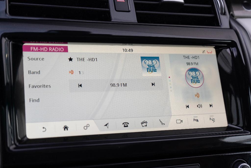 used 2018 Land Rover Discovery car, priced at $27,950