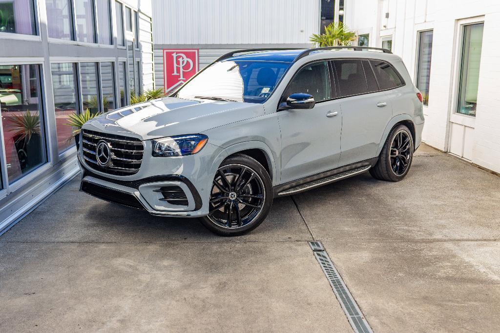 used 2024 Mercedes-Benz GLS 580 car