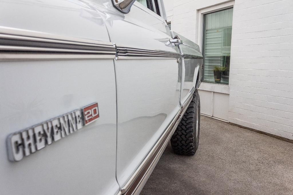 used 1971 Chevrolet Suburban car, priced at $64,950