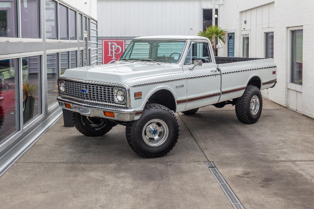 used 1971 Chevrolet Suburban car, priced at $64,950