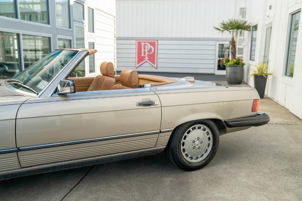 used 1986 Mercedes-Benz SL-Class car, priced at $39,950