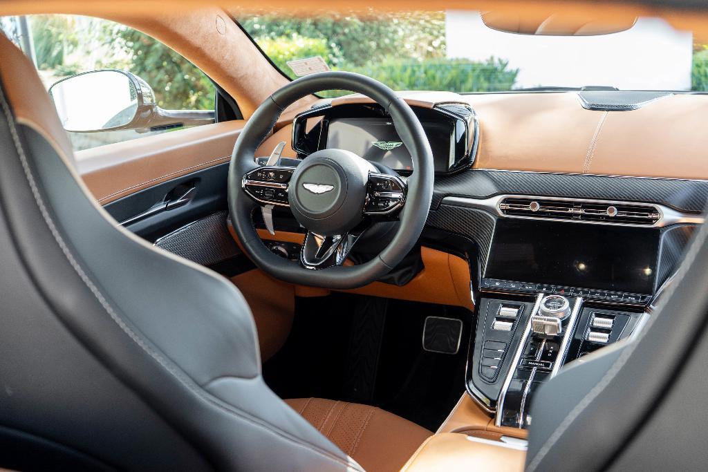 used 2025 Aston Martin Vantage car, priced at $224,950