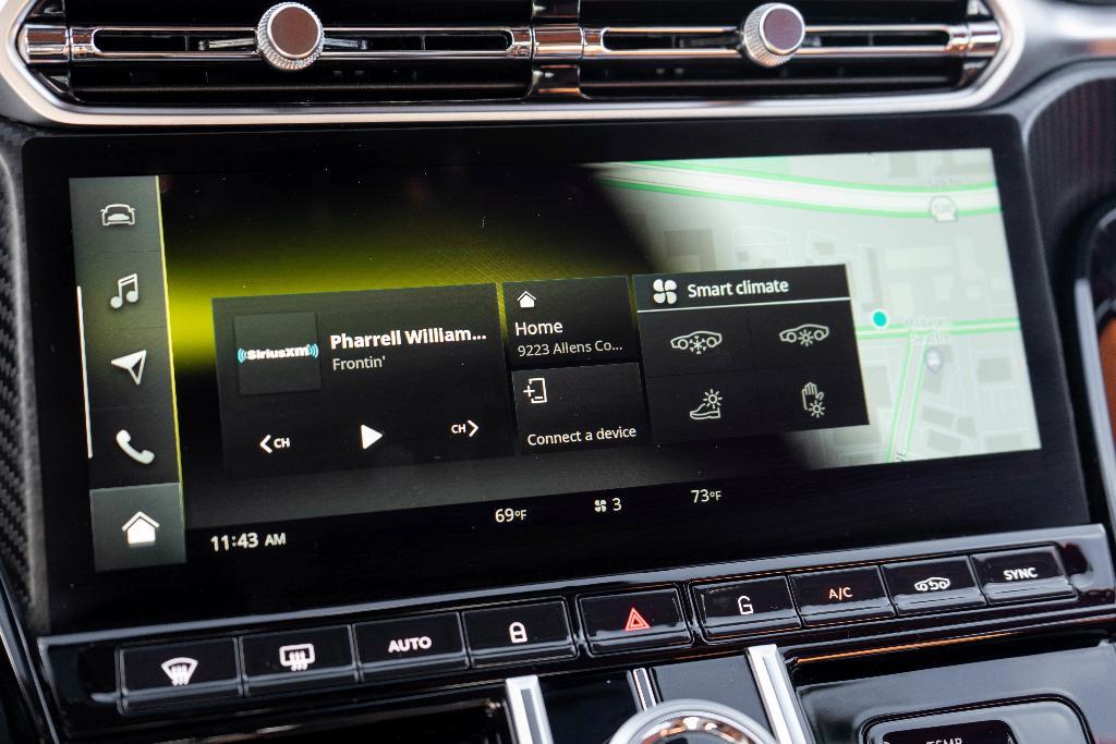 used 2025 Aston Martin Vantage car, priced at $224,950