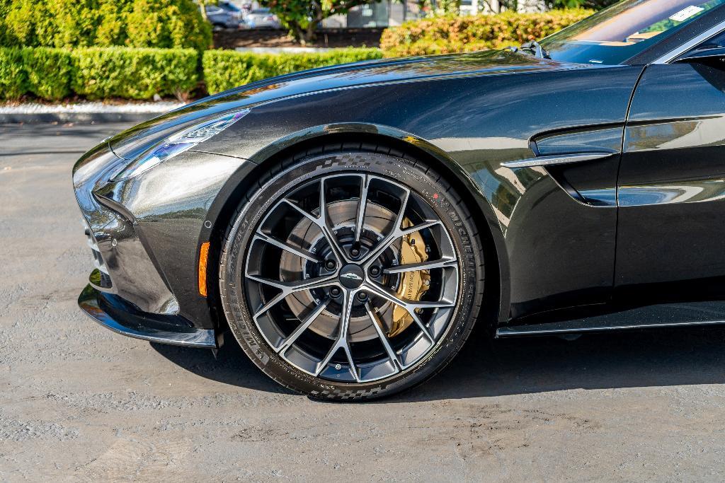 used 2025 Aston Martin Vantage car, priced at $224,950