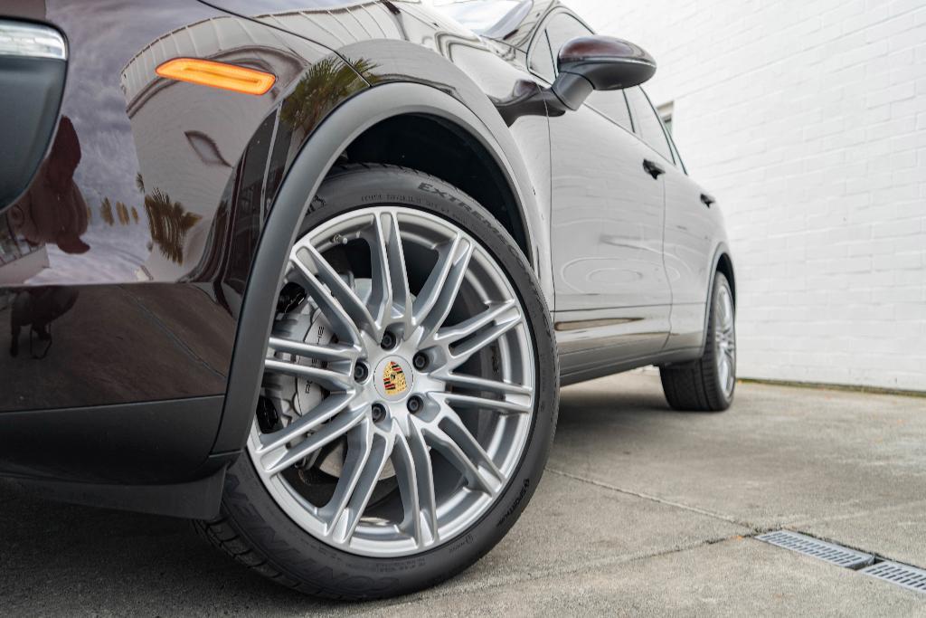 used 2018 Porsche Cayenne car, priced at $45,950