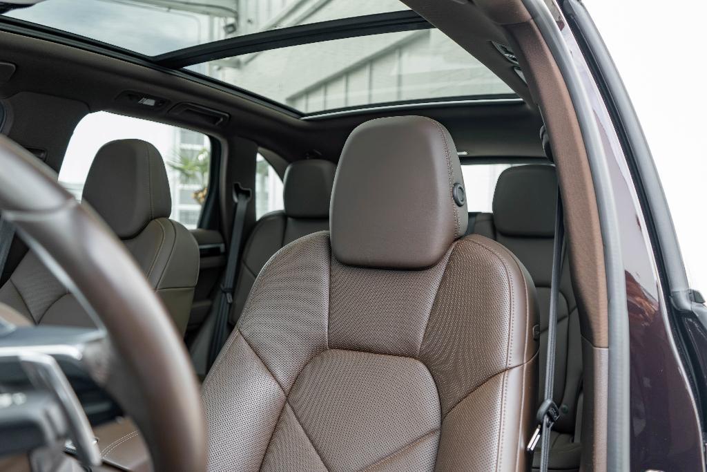 used 2018 Porsche Cayenne car, priced at $45,950