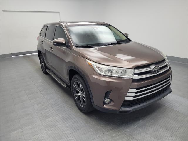 used 2019 Toyota Highlander car, priced at $21,995