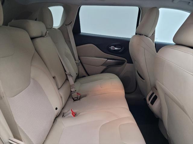 used 2019 Jeep Cherokee car, priced at $16,195