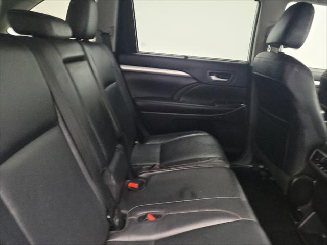 used 2018 Toyota Highlander car, priced at $26,095