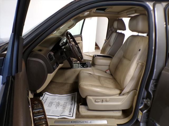 used 2011 GMC Yukon XL car, priced at $5,995