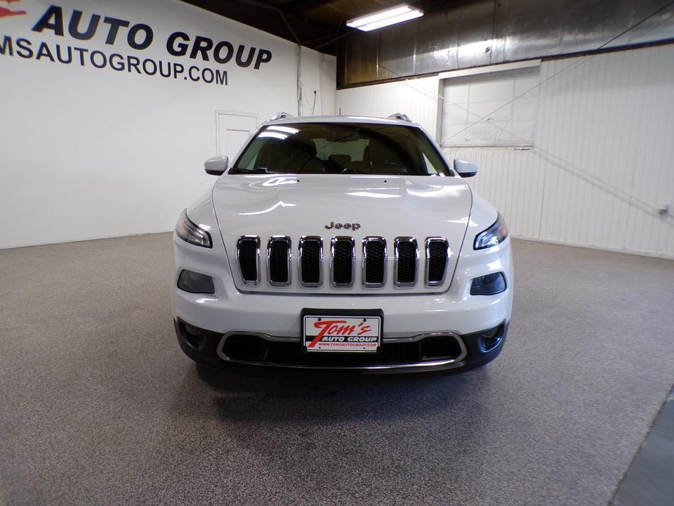 used 2018 Jeep Cherokee car, priced at $15,995