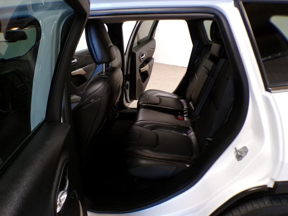 used 2018 Jeep Cherokee car, priced at $15,995
