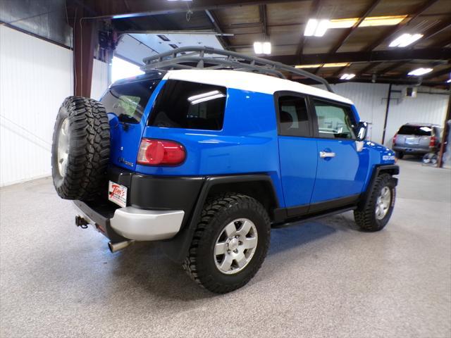 used 2007 Toyota FJ Cruiser car, priced at $12,995