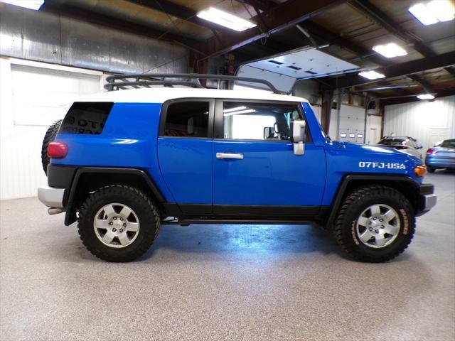 used 2007 Toyota FJ Cruiser car, priced at $12,995