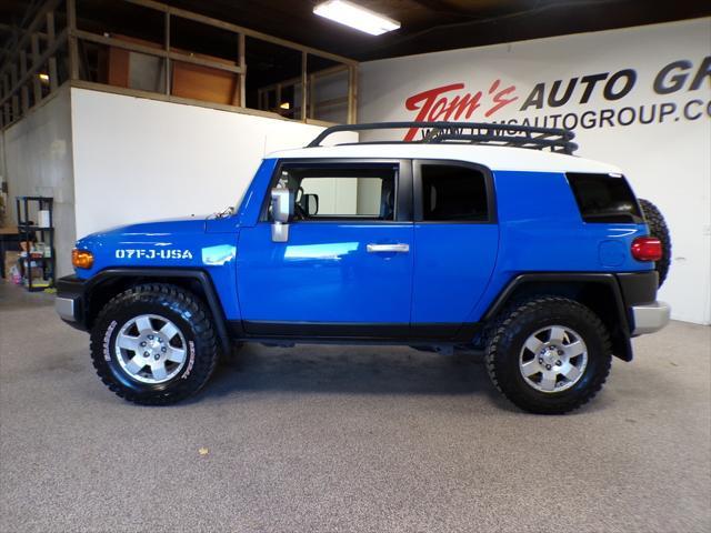 used 2007 Toyota FJ Cruiser car, priced at $12,995