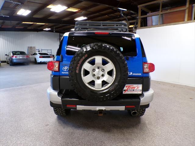 used 2007 Toyota FJ Cruiser car, priced at $12,995