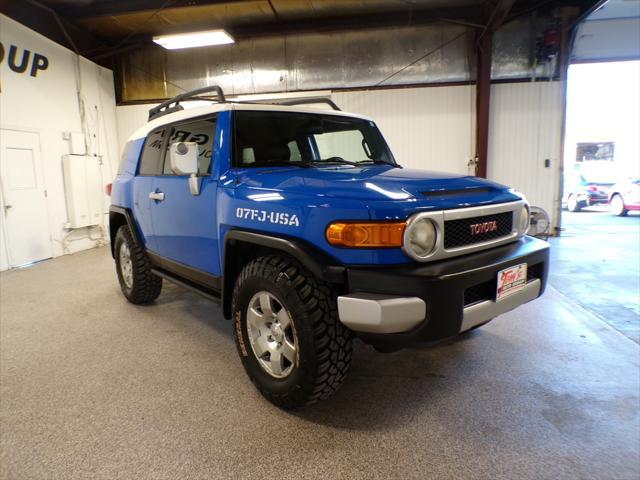 used 2007 Toyota FJ Cruiser car, priced at $12,995