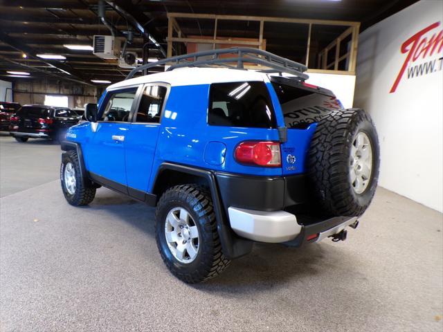 used 2007 Toyota FJ Cruiser car, priced at $12,995