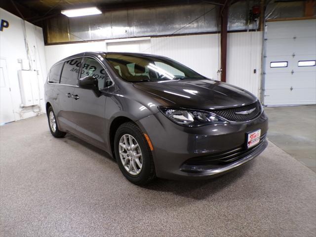 used 2017 Chrysler Pacifica car, priced at $13,995