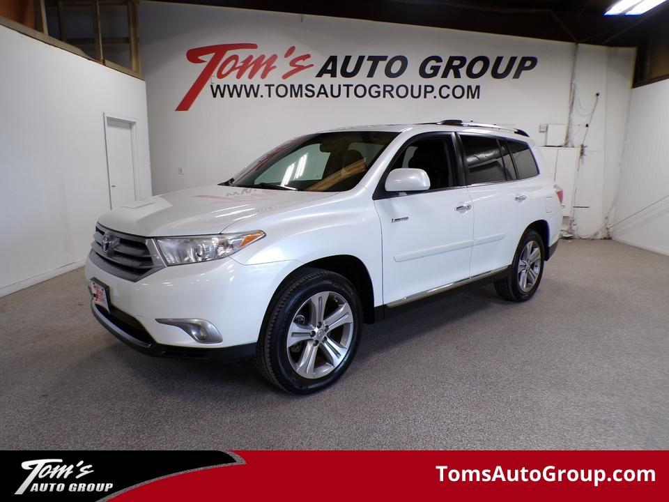 used 2011 Toyota Highlander car, priced at $16,995