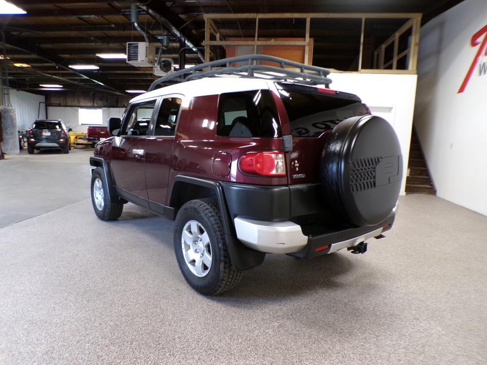 used 2007 Toyota FJ Cruiser car, priced at $13,995