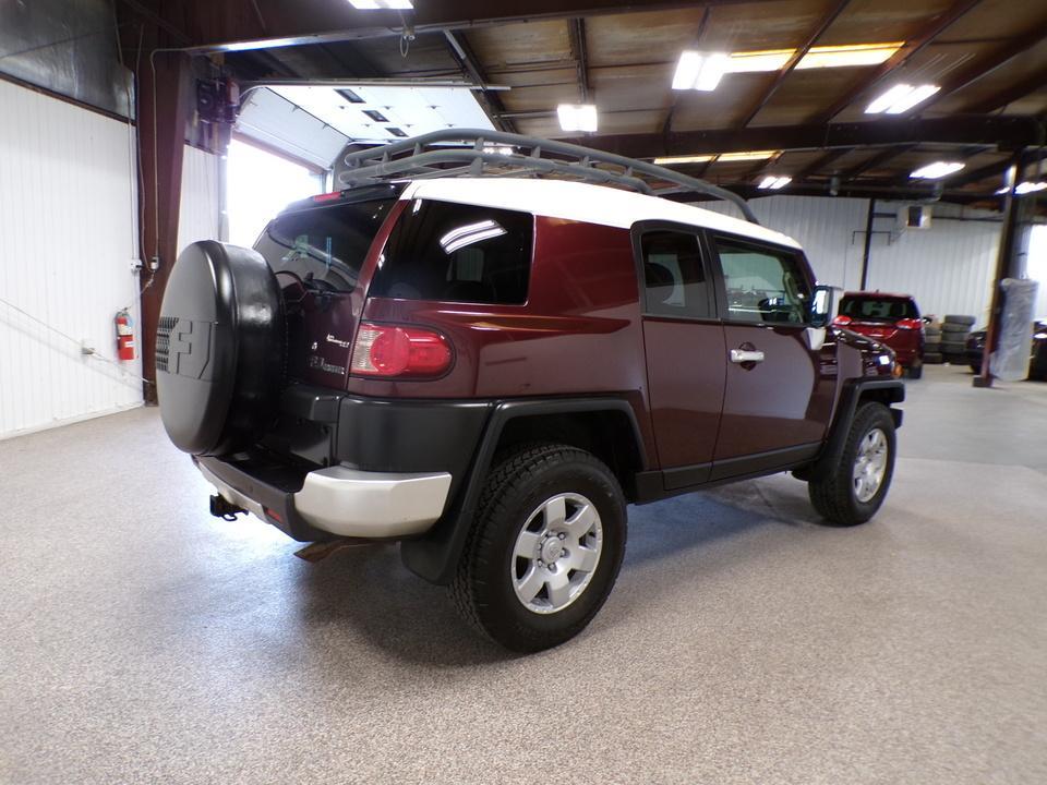 used 2007 Toyota FJ Cruiser car, priced at $13,995
