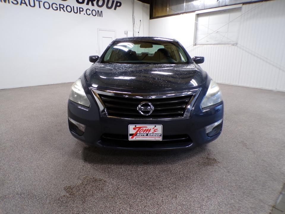used 2013 Nissan Altima car, priced at $6,495