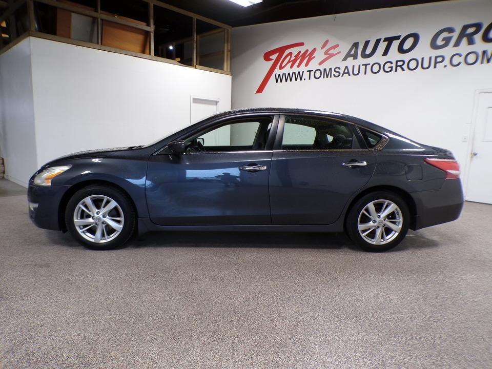 used 2013 Nissan Altima car, priced at $6,495