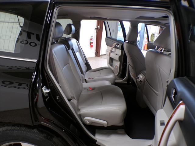 used 2013 Toyota Highlander car, priced at $10,995