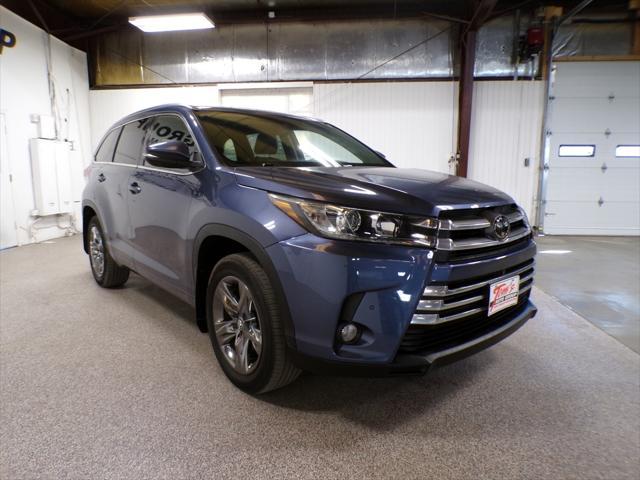 used 2017 Toyota Highlander car, priced at $22,995