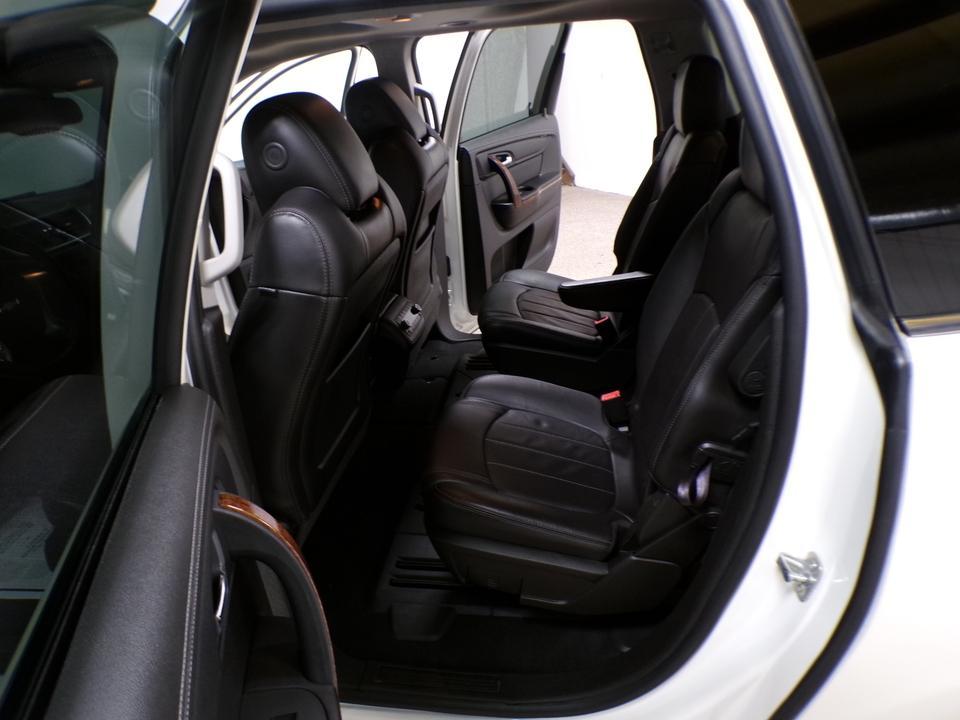 used 2014 Chevrolet Traverse car, priced at $7,995