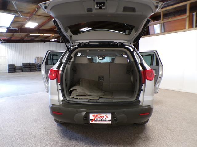 used 2010 Chevrolet Traverse car, priced at $6,995